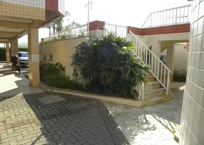 Apto 3 quartos Condominio Costa Atlantica-pé na areia-em Ubatuba,SP
